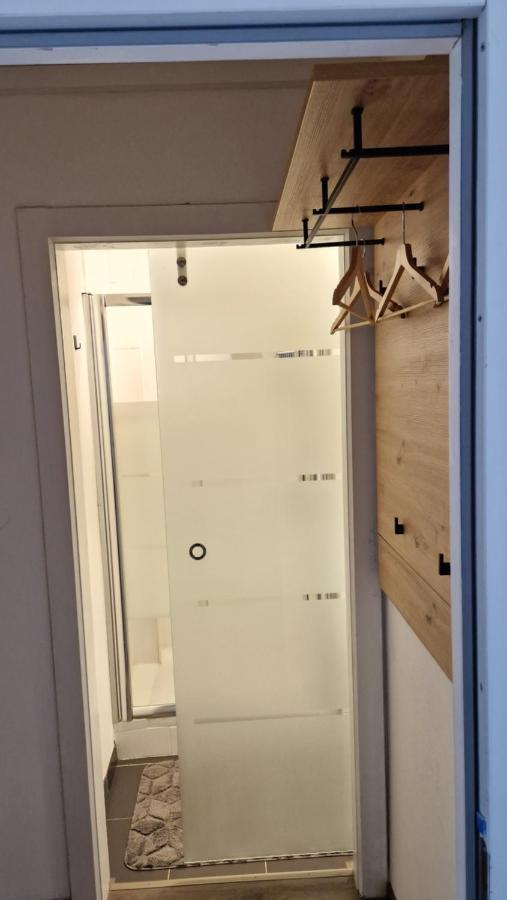 King Bed 4 People Near Basel, Switzerland, Weil Am Rhein, Loerrach, Germ'Any, Near Airport Apartment Saint-Louis  Exterior photo
